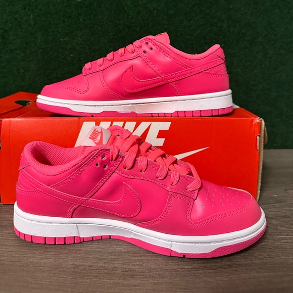 Nike Dunk Low ‘Hyper Pink’ Size 7.5 - Picture 6 of 10